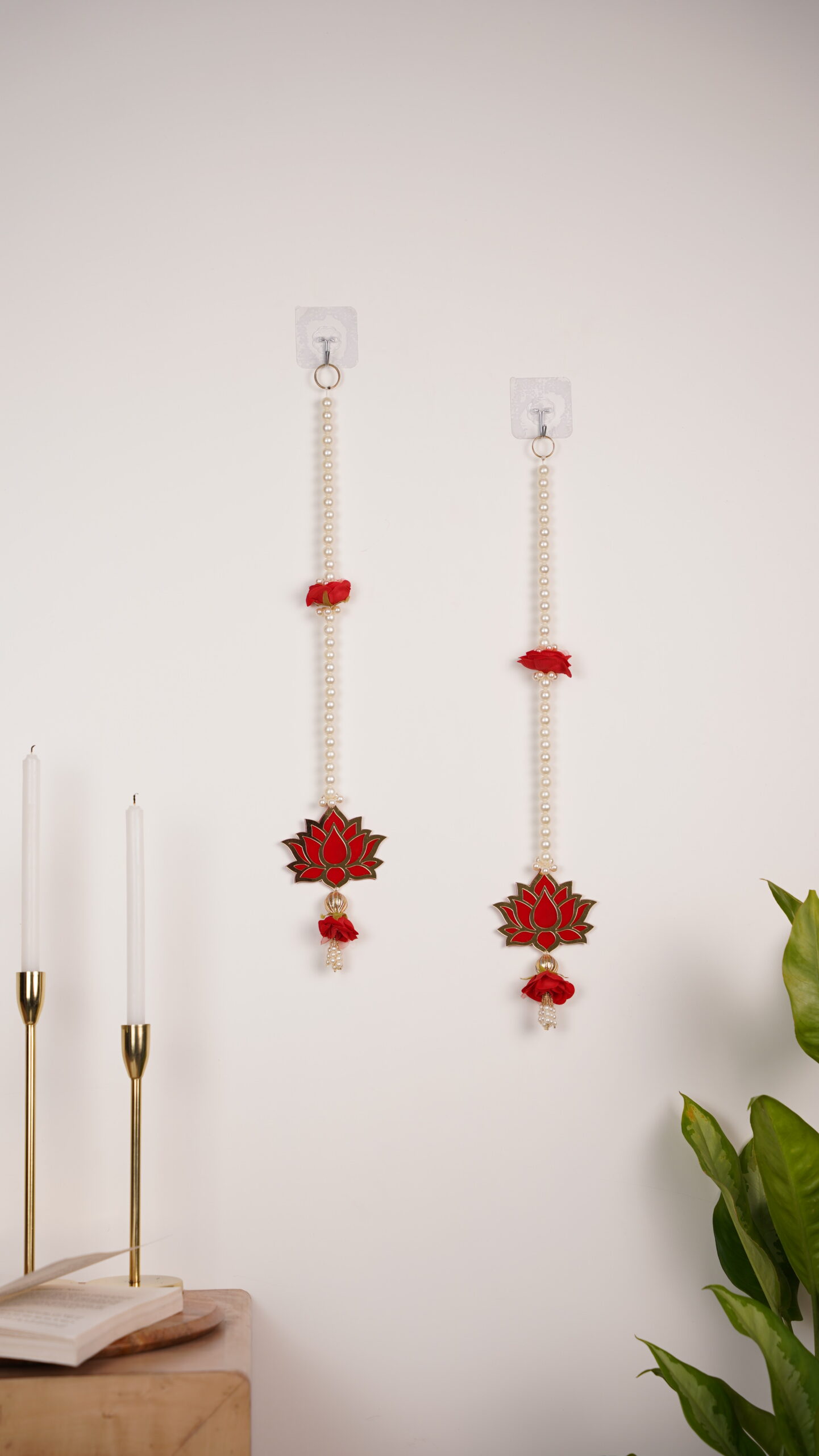 hubh-Labh Acrylic Red Lotus Hanging Decor